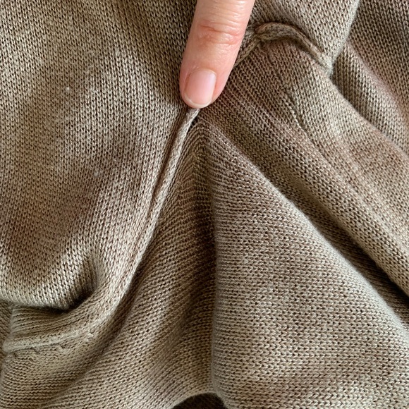 Guess by Marciano, tan cardigan, size small, - Picture 5 of 9